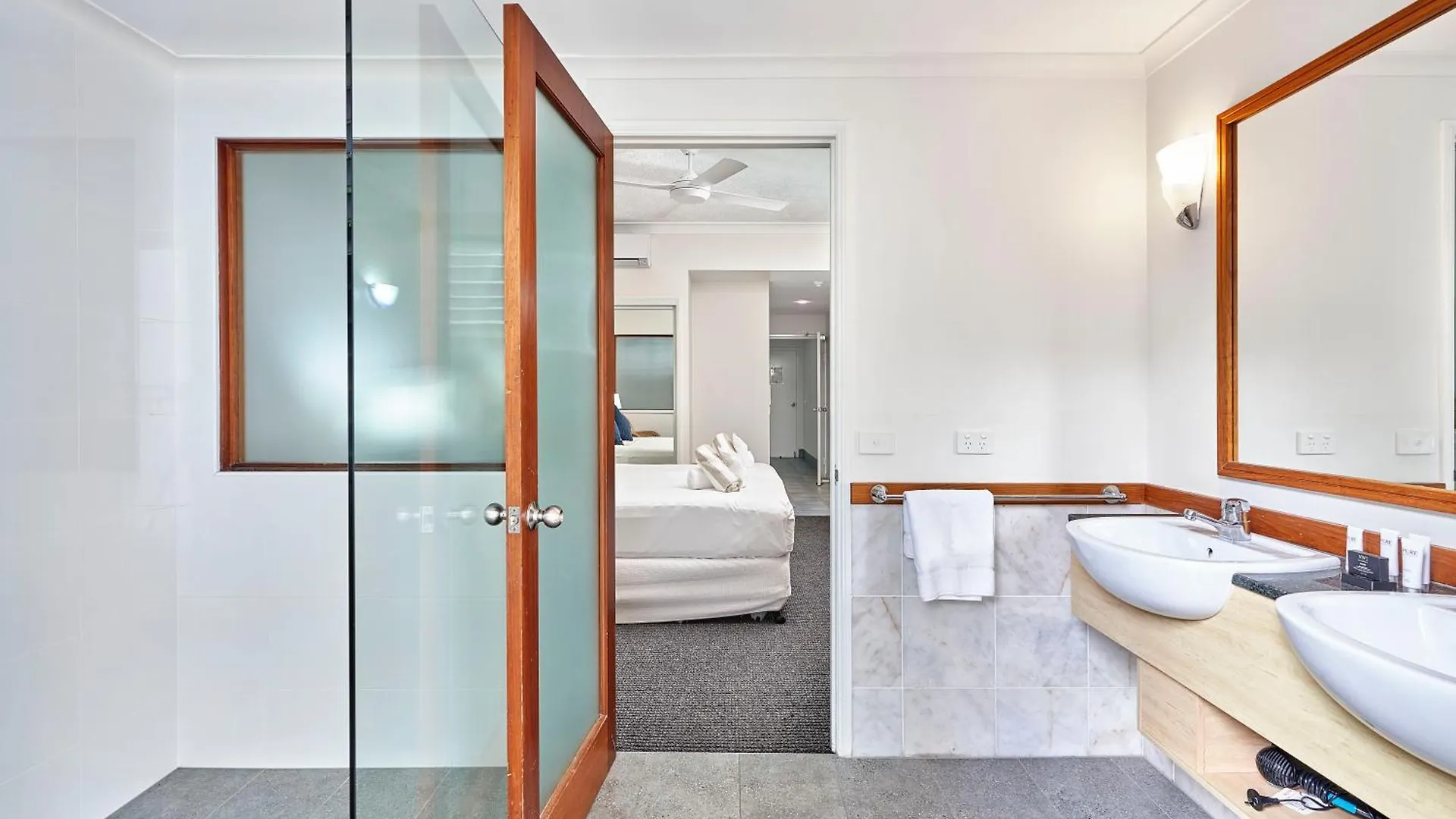 Alassio Beachfront Apartments Palm Cove 0*,